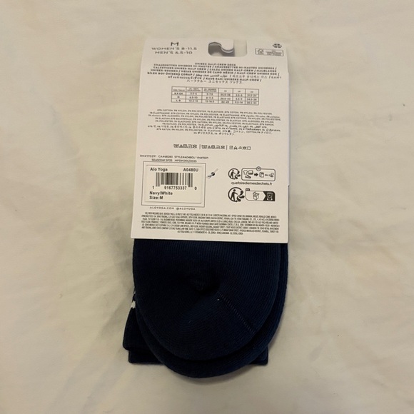 ALO Unisex Half Crew Throwback Socks - Picture 2 of 5